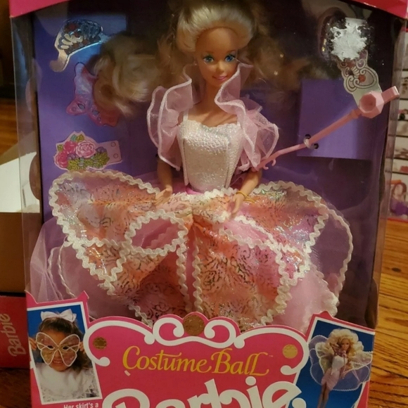 Barbie costume ball 2 tenue additionnelle - Jeux & Jouets